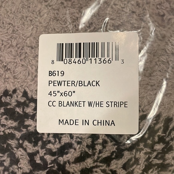 Barefoot Dreams CozyChic Luxe Heathered Stripe Gray Throw Blanket Pewter/Black - Picture 4 of 6